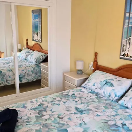 - Sleep 2-6 People Apartment Fuengirola