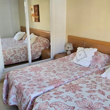 - Sleep 2-6 People Apartment Fuengirola